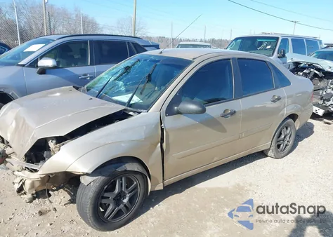 2000 Ford Focus Se z USA, uszkodzony, nr VIN 1FAFP3435YW292500
